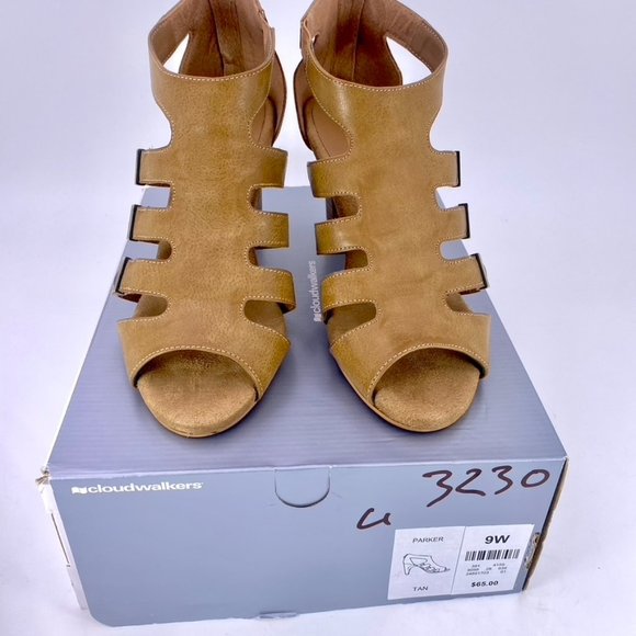 Cloudwalkers 9W Tan Parker 3.25 Inch Strappy Peep-toe Heels Gold Metal Accents - Picture 2 of 10